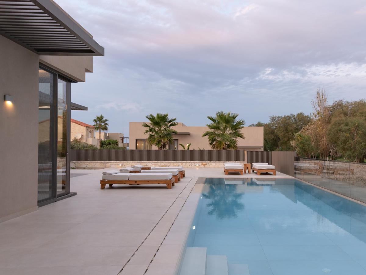 Athina Luxury Villa, With Pool & Walk To The Beach, By Thinkvilla La Canea Exterior foto