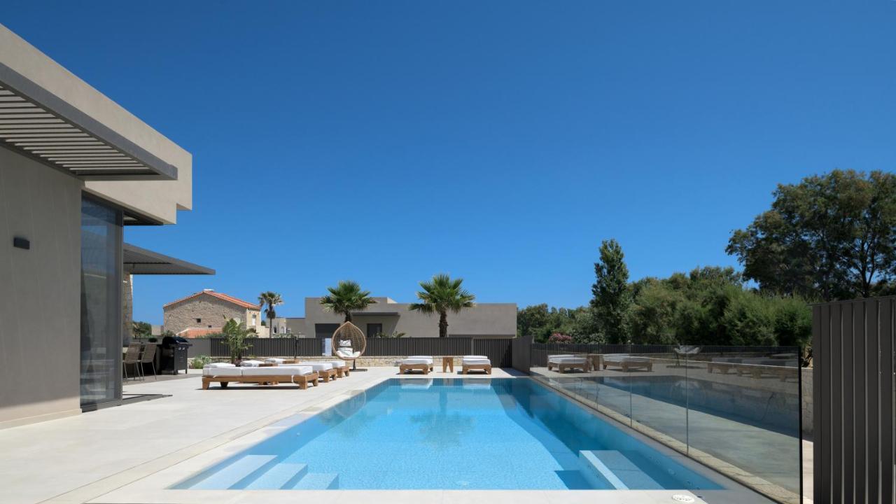 Athina Luxury Villa, With Pool & Walk To The Beach, By Thinkvilla La Canea Exterior foto