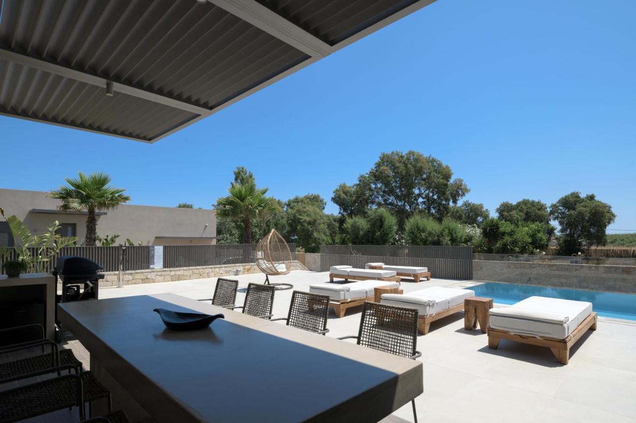 Athina Luxury Villa, With Pool & Walk To The Beach, By Thinkvilla La Canea Exterior foto